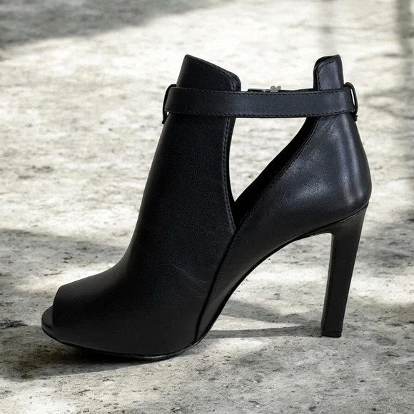 NWOT Michael Kors Black Lawson Open Toe Stiletto Heel Ankle Boots! Size 6! - Picture 2 of 12